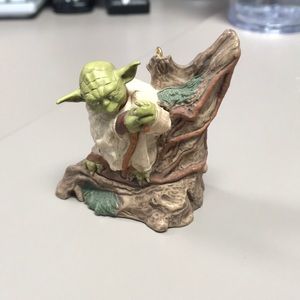 Hallmark keepsake Yoda ornament 2011
